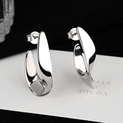 S925 Silver Earrings In Europe And The United States Metal Cold Wind Earrings Fashion Exaggerated INS Glossy Irregular Ear Buckle Earrings Female